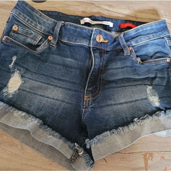 Celebrity Pink The Honey short shorts mid rise size 1/25 distressed Cheeky - Picture 10 of 10